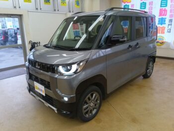 デリカミニ G　プレミアム　ナビ　全方囲カメラ　４WD