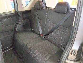 デリカミニ G　プレミアム　ナビ　全方囲カメラ　４WD