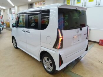 タントカスタム RSターボ　純正１０インチナビ・TV・バックカメラ　４WD
