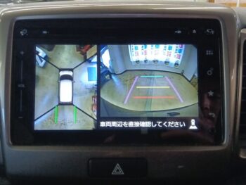 スペーシアカスタムZ ベースグレード　全方位モニター付純正ナビ・TV　４WD