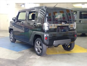 タフト Gダーククロムベンチャー　未使用車　4WD