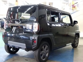 タフト Gダーククロムベンチャー　未使用車　4WD