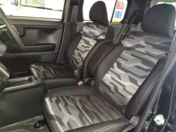 タフト Gダーククロムベンチャー　未使用車　4WD