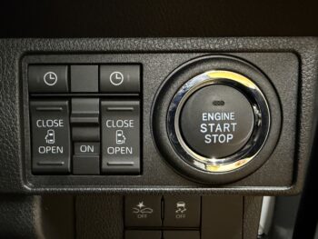 ムーヴキャンバス ストライプスＧ 4WD 未使用車