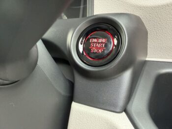 N-BOX ベースグレード 未使用車