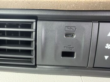 N-BOX ベースグレード 未使用車