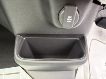N-BOX ベースグレード 未使用車