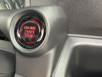 N-BOXカスタム ベースグレード 未使用車