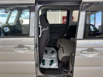 スペーシア ハイブリッドX　純正ディスプレイオーディオ・バックカメラ　未使用車　４WD