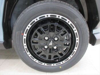 タフト X 未使用車 4WD