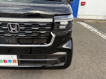 N-BOXカスタム ベースグレード 未使用車