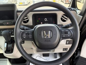 N-BOX ベースグレード 未使用車