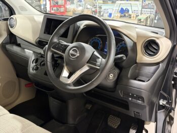 デイズ S　未使用車　4WD