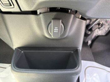 N-BOXカスタム ベースグレード 未使用車