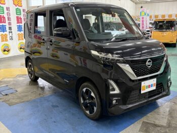 ルークス ハイウェイスターX　ナビ・アラウンドビューモニター　4WD