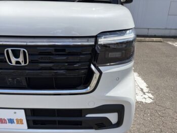 N-BOXカスタム ベースグレード 未使用車