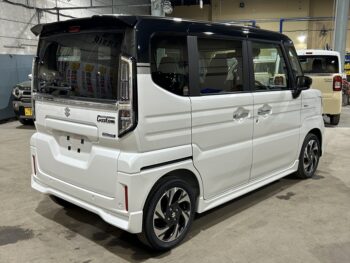 スペーシアカスタム ハイブリッド XS スズキセーフティサポート 未使用車 4WD