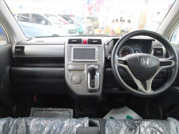 ゼストスパーク W 4WD