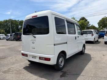 ハイゼットカーゴバン デラックス　4WD