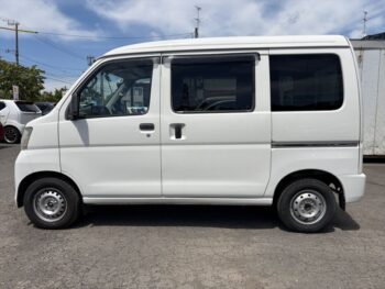 ハイゼットカーゴバン デラックス　4WD