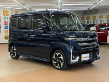 スペーシアカスタム ハイブリッドＸＳターボ　全方位モニター　純正ナビ・ＴＶ・スズキコネクト 4WD