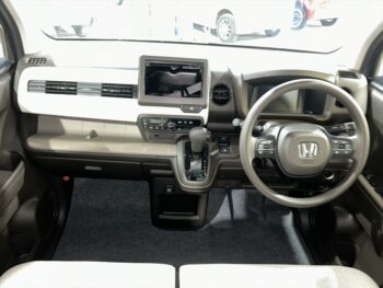 N-WGN L　未使用車　4WD
