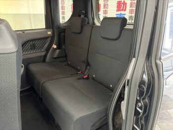 タントカスタム L　純正ナビ・TV・バックモニター　4WD