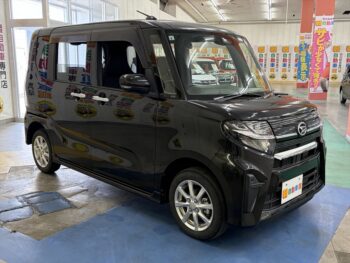 タントカスタム L　純正ナビ・TV・バックモニター　4WD
