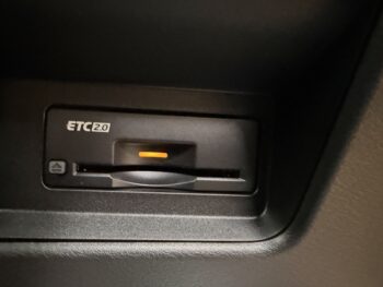デリカミニ T プレミアム デリマルパッケージ  4WD　ターボ　届出済未使用車