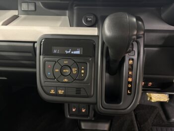 スペーシア ハイブリッド G 全方位モニター付純正９インチナビTV スズキコネクト 未使用車 4WD