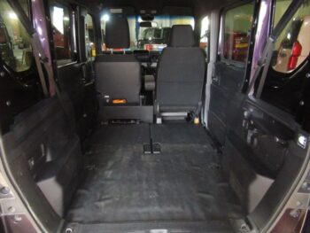 N-VAN ＋スタイル　クール・ターボホンダセンシング 4WD