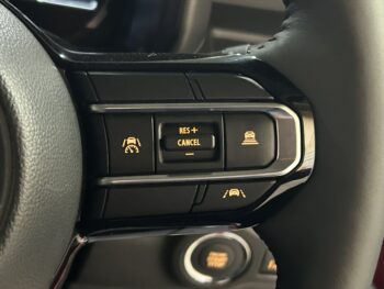 スペーシアギア ハイブリッド　XZ　全方位モニター純正９インチナビTV　スズキコネクト　後期型　未使用車　4WD