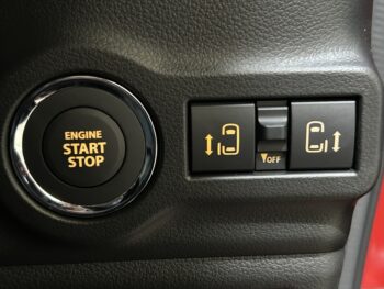 スペーシアギア ハイブリッド　XZ　全方位モニター純正９インチナビTV　スズキコネクト　後期型　未使用車　4WD