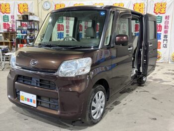 タント X　純正ナビTV　バックカメラ　4WD