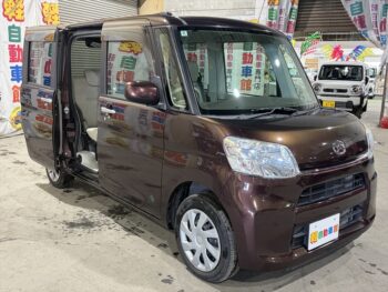 タント X　純正ナビTV　バックカメラ　4WD