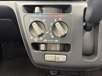 ミライース L　SAⅢ　４WD