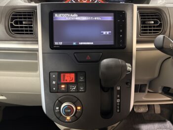タント X　純正ナビTV　バックカメラ　4WD