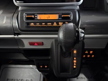 スペーシアギア ハイブリッドＸＺ ターボ ナビ　4WD