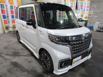 スペーシアカスタム ハイブリッドXS ターボ スズキセーフティサポート　未使用車　4WD