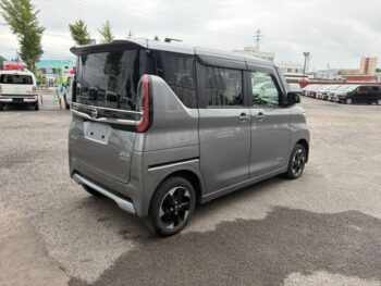 ルークス ハイウェイスターＸ 純正9インチナビ・ＴＶ・アラウンドビューモニター 4WD