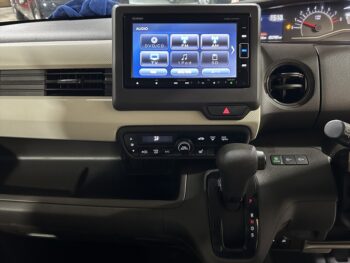 N-BOX L　純正ナビTV　バックカメラ　後期型　4WD