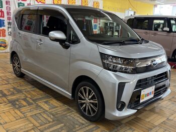 ステラカスタム Ｒ　スマートアシスト　純正ナビ　ＴＶ　パノラマモニター　後期型 4WD