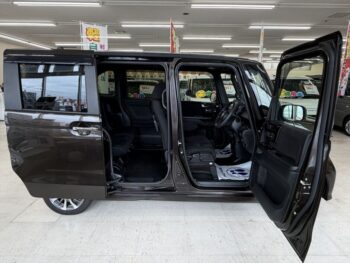 N-BOXカスタム L　後期型　4WD