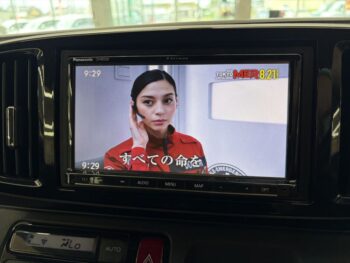 N-ONE プレミアム　ナビ・ＴＶ・バックカメラ 4WD