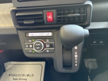 タント Ｘ 純正ナビ・Bカメラ　4WD