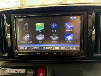 N-ONE プレミアム　ナビ・ＴＶ・バックカメラ 4WD