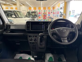 ハイゼットカーゴバン クルーズ ターボ SAⅢ 純正ナビ・TV・バックカメラ 4WD