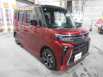 タントカスタム X　パノラマモニター 4WD