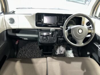 MRワゴン T　ターボ　ナビTV　4WD