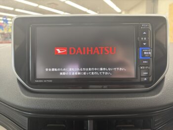 ムーヴ L　SAⅢ　ナビ・TV・バックカメラ　４WD